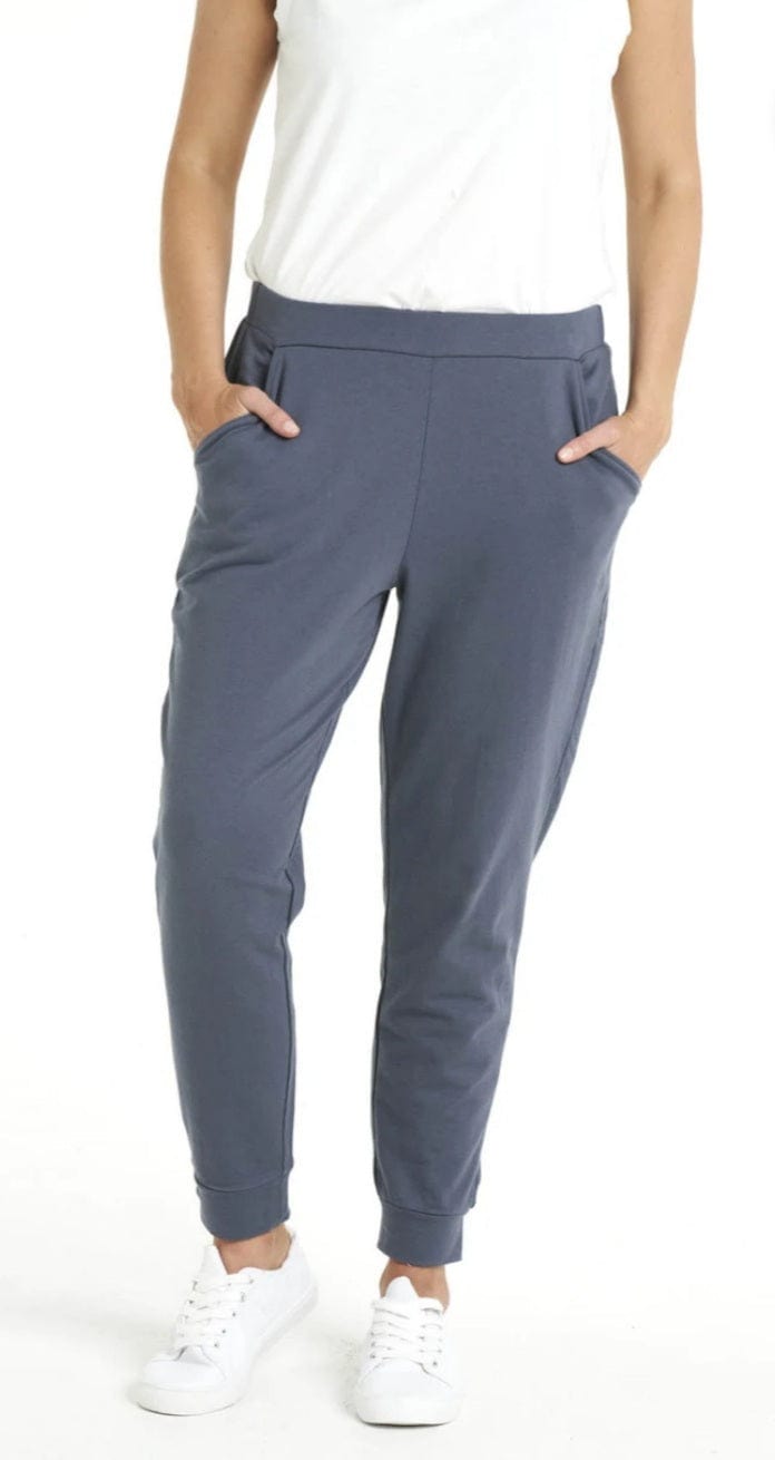 Lindsay jogger betty basics sale